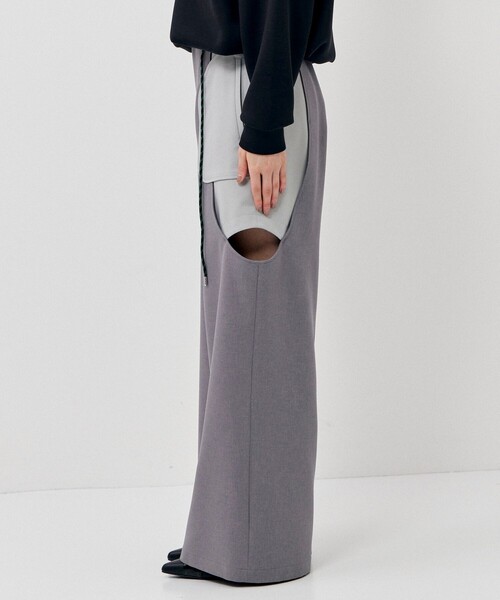 CITY TOKYO（シティトウキョウ）の「＜手洗い可能＞＜防シワ＞レイヤードライクカットアウトストレートパンツ（その他パンツ・レディース・ライトグレー/ネイビー・1/2）」の9枚目の写真
