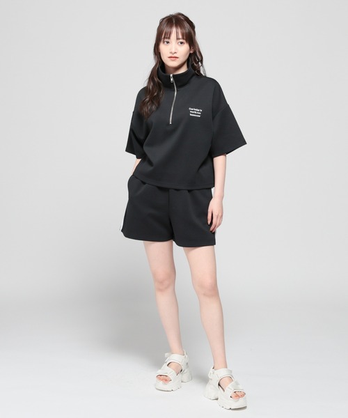 Honeys（ハニーズ）の「ハーフジップゆるトップス（Tシャツ