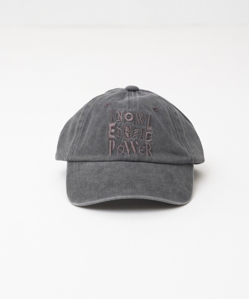 WHIMSIC（ウィムジック）の「【UNISEX】ピグメントロゴキャップ