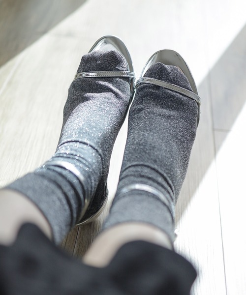 SESTO（セスト）の「ワンストラップキトゥンヒールサンダル（サンダル・レディース・ブラック/ゴールド/シルバー・LL/L/M/S/3L）」の7枚目の写真