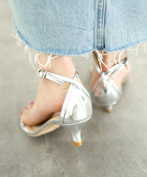 SESTO（セスト）の「ワンストラップキトゥンヒールサンダル（サンダル・レディース・ブラック/ゴールド/シルバー・LL/L/M/S/3L）」の15枚目の写真