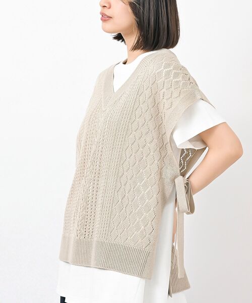 rps（アールピーエス）の「透かし総柄サイドリボンニットベスト（ベスト・レディース・ブラック/ベージュ/ベージュ系その他・フリー）」の18枚目の写真