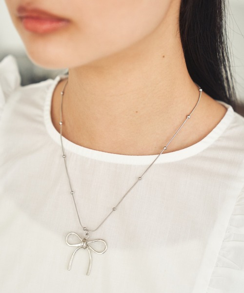 Birthday room（バースデイルーム）の「リボンモチーフネックレス / ribbon motif necklace（ネックレス・レディース・シルバー系その他/シルバー/ブラック・FREE）」の11枚目の写真