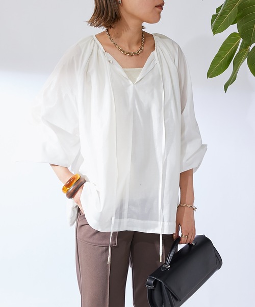 un dix cors(アンディコール)の「前後2WAYリボンシアーブラウス(シャツ/ブラウス・レディース・ブラック/ホワイト/パープル・FREE)」の2枚目の写真