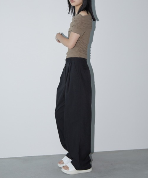 Aunt Marie's（アントマリーズ）の「サイドシャーリングハーフスリーブオフショルトップス（Tシャツ/カットソー・レディース・ブラック/ホワイト/モカ・FREE）」の20枚目の写真