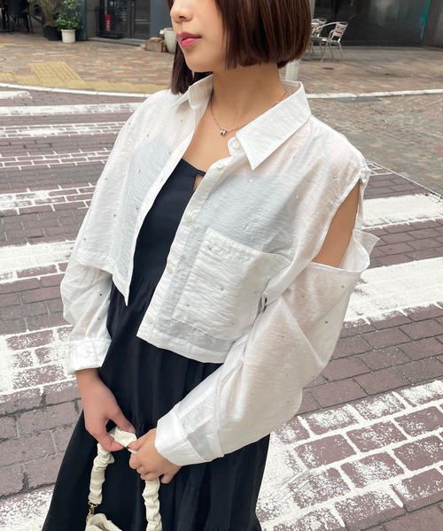 SPIRALGIRL（スパイラルガール）の「アームカッティングクロップドシアーシャツ（シャツ/ブラウス・レディース・ホワイト/ブルー・FREE）」の7枚目の写真