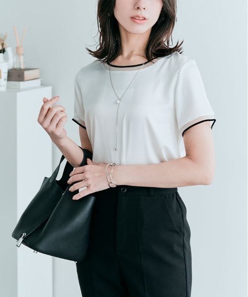 kirakiraShop（キラキラショップ）の「配色 ドッキング シルキー サテン トップス（Tシャツ/カットソー・レディース・ブラック/アイボリー/ホワイト・2XL/XL/L/M）」の8枚目の写真