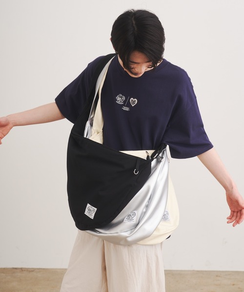 セール】Newspaper Big Shoulder Bag / ニュースペーパービッグ