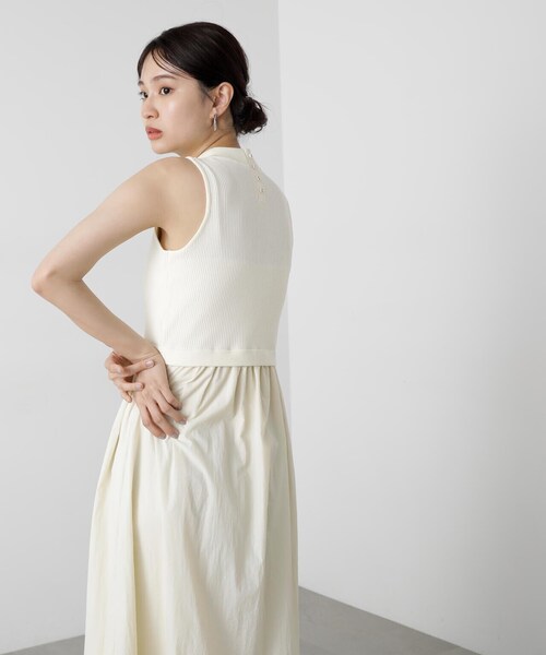 N.(N. Natural Beauty Basic)(エヌエヌナチュラルビューティーベーシック)の「◆【S Size Line】ボトルネックニットドッキングワンピース(ワンピース・レディース・ブラック/オフホワイト・MEDIUM/SMALL)」の15枚目の写真