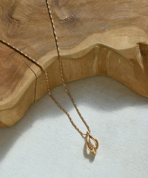 GOLDY(ゴールディ)の「ドロップ ライン メタル ロング ネックレス(ネックレス・レディース・ゴールド/シルバー系その他/ゴールド系その他/シルバー・FREE)」の12枚目の写真