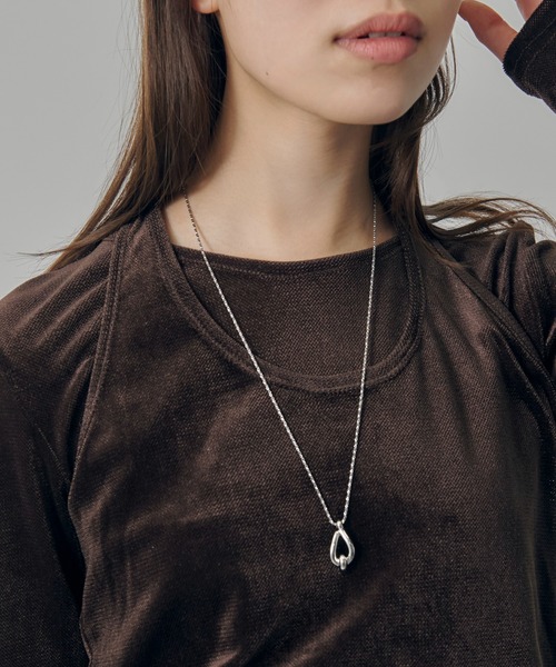 GOLDY(ゴールディ)の「ドロップ ライン メタル ロング ネックレス(ネックレス・レディース・ゴールド/シルバー系その他/ゴールド系その他/シルバー・FREE)」の14枚目の写真