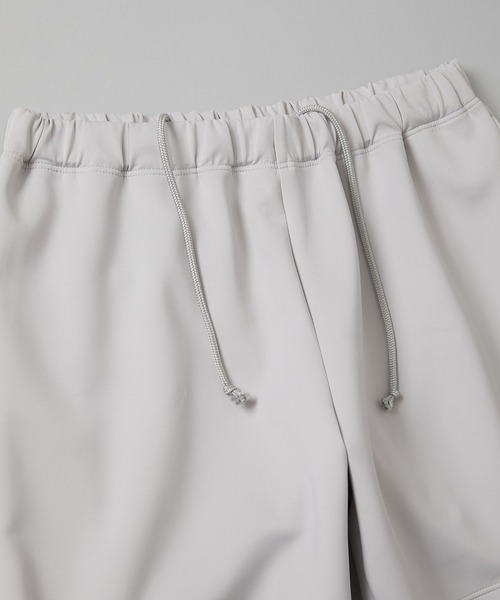 GUACAMOLE（ガカモレ）の「GUACAMOLE FUNCTIONAL SHORT PANTS（ラッシュガード・レディース・グレー・SMALL/LARGE/MEDIUM）」の4枚目の写真