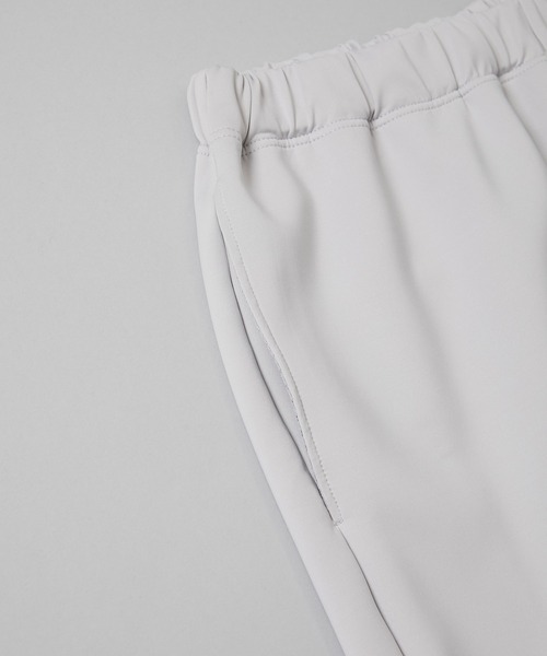 GUACAMOLE（ガカモレ）の「GUACAMOLE FUNCTIONAL SHORT PANTS（ラッシュガード・レディース・グレー・SMALL/LARGE/MEDIUM）」の5枚目の写真