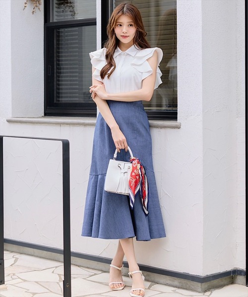 SWINGLE（スウィングル）の「切替デニムマーメイドスカート（スカート・レディース・ブルー/ブラック/ライトベージュ・FREE）」の17枚目の写真