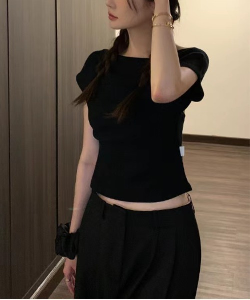 by muni:r(バイ ムニール)の「バックレスオフ半袖Tシャツ(Tシャツ/カットソー・レディース・アイボリー/ブラック/グレー/ストライプ・FREE)」の17枚目の写真