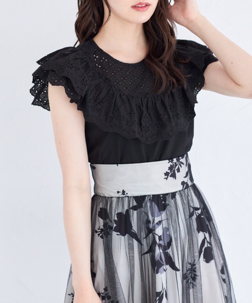 tocco closet(トッコ クローゼット)の「コットンレースフリルカットプルオーバー(Tシャツ/カットソー・レディース・オフホワイト/ブラック/ラベンダー・M)」の11枚目の写真