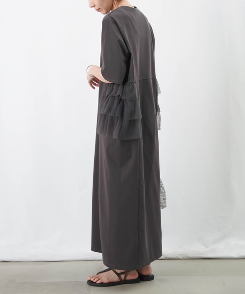 LUCA/LADY LUCK LUCA（ルカ/レディラックルカ）の「LC/LLL チュールカットワンピース / サイドチュールフリルワンピース（ワンピース・レディース・ブラック/チャコールグレー・FREE）」の11枚目の写真