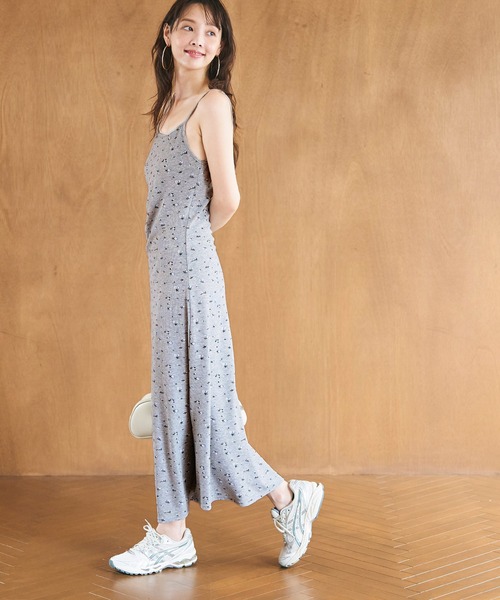coca(coca)(コカ)の「【WEB限定セール】カップ付き花柄キャミワンピース(ワンピース・レディース・ブラック/グレー・L/M)」の5枚目の写真