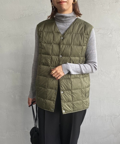 TAION（タイオン）の「【WEB限定】[TAION/タイオン] Vネック インナーダウンベスト（ダウンベスト・レディース・カーキ/グレー/オリーブ/ライトグレー/ブラック・XL/L/M）」の11枚目の写真