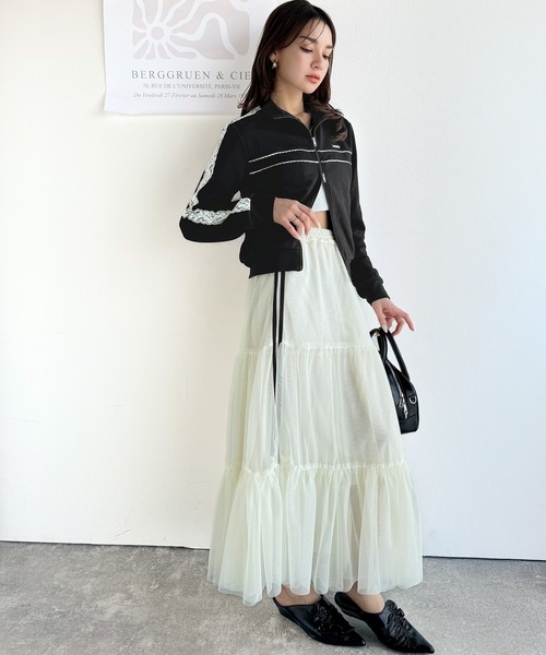 mily bilet（ミウィビレット）の「【mily bilet】ヘビロテしたい主役級バッグ。エナメルライクエコレザーエンブレムミニボストンバッグ（ハンドバッグ・レディース・ブラック/シルバー・ONE SIZE）」の19枚目の写真