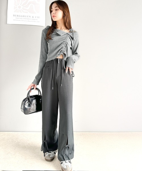 mily bilet（ミウィビレット）の「【mily bilet】ヘビロテしたい主役級バッグ。エナメルライクエコレザーエンブレムミニボストンバッグ（ハンドバッグ・レディース・ブラック/シルバー・ONE SIZE）」の21枚目の写真