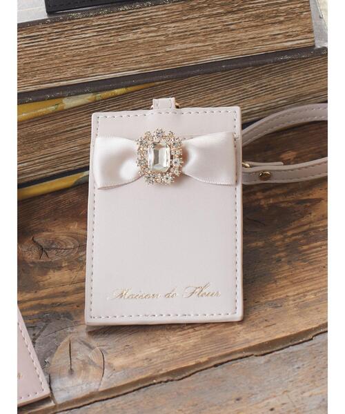 Maison de FLEUR(メゾンドフルール)の「リール付きビジューリボンパスケース(パスケース・レディース・ピンク系その他3/ピンク/ブラック・FREE)」の3枚目の写真