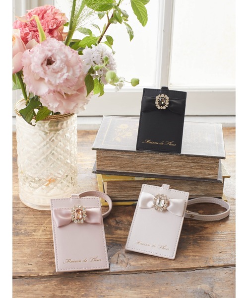 Maison de FLEUR(メゾンドフルール)の「リール付きビジューリボンパスケース(パスケース・レディース・ピンク系その他3/ピンク/ブラック・FREE)」の13枚目の写真