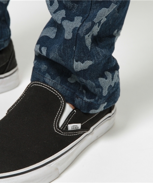 VENCEEXCHANGE（ヴァンスエクスチェンジ）の「カモフラケミカルウォッシュパンツ    （デニムパンツ・メンズ・ネイビー/ブルー・MEDIUM/SMALL/LARGE）」の9枚目の写真