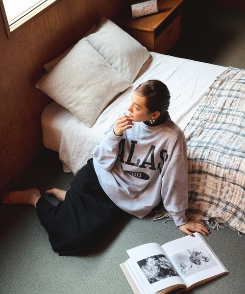 Edit Sheen（エディットシーン）の「ロゴプリントスウェット（スウェット・レディース・チャコールグレー/ブラック/ライトグレー・M）」の4枚目の写真