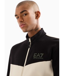 EMPORIO ARMANI EA7（エンポリオアルマーニイーエーセブン）の