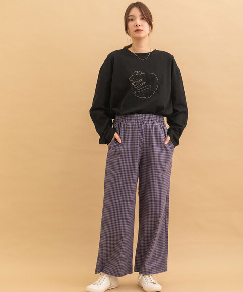 POU DOU DOU（プードゥドゥ）の「アニマルチェーン刺繍ワイドロンTee（Tシャツ/カットソー・レディース・オフホワイト/ブラック/キナリ・M）」の16枚目の写真