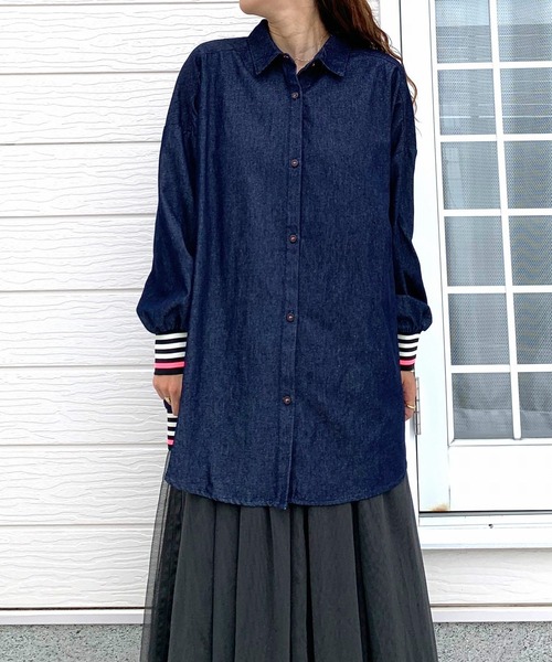 Q（キュー）の「ライトデニムリブドッキングシャツ（シャツ/ブラウス・レディース・ネイビー・MEDIUM）」の2枚目の写真