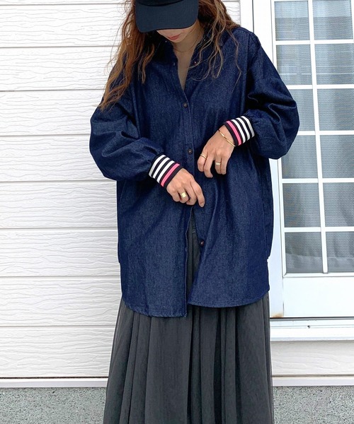 Q（キュー）の「ライトデニムリブドッキングシャツ（シャツ/ブラウス・レディース・ネイビー・MEDIUM）」の12枚目の写真