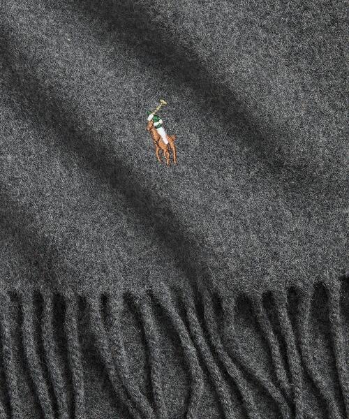 POLO RALPH LAUREN（ポロ ラルフ ローレン）の「フリンジ バージン ウール マフラー（マフラー・メンズ・グレー系・ONE）」の2枚目の写真