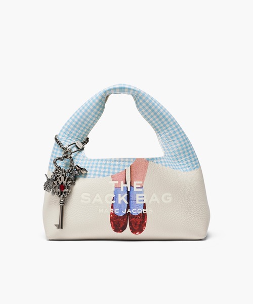MARC JACOBS(マークジェイコブス)の「THE WIZARD OF OZ BAG CHARM/ザ ウィザード オブ オズ バッグ チャーム(チャーム・レディース・アンティークシルバー・ONE SIZE)」の3枚目の写真