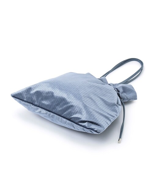 OPAQUE.CLIP(オペークドットクリップ)の「【A4サイズ対応】プリーツドロストショルダーバッグ(ショルダーバッグ・レディース・ブルー系6/ベージュ系6/ブラック/シルバー/ピンク系9・00)」の8枚目の写真