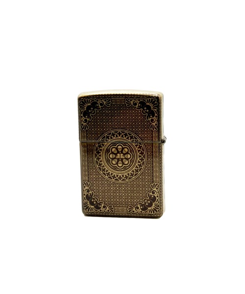 Zippo（ジッポー）の「ZIPPO ジッポ 46388 ACE OF SPADES DESIGN（アッシュトレイ/ライター・メンズ・ゴールド・FREE）」の4枚目の写真