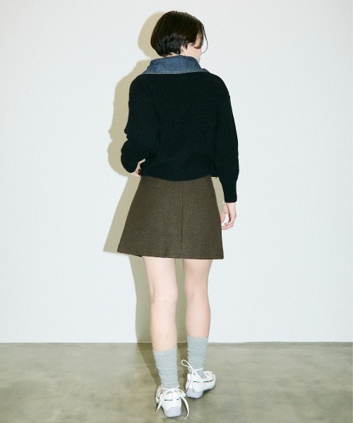Clum（クルム）の「wool like pleats mini skirt / ウールライクプリーツミニスカート（スカート・レディース・チャコールグレー/カーキ/ブラック・MEDIUM/SMALL）」の22枚目の写真