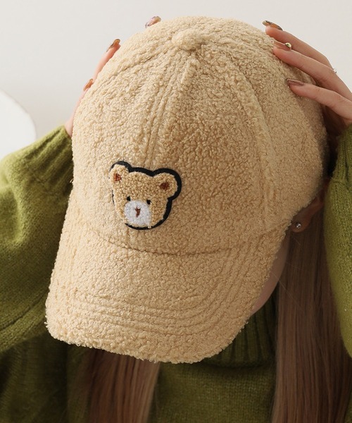ROOPTOKYO(ループトウキョウ)の「クマデザインボアキャップ ベースボールキャップ(キャップ・レディース・ベージュ/ネイビー/ホワイト/ブラウン/ピンク/ブラック・FREE)」の4枚目の写真