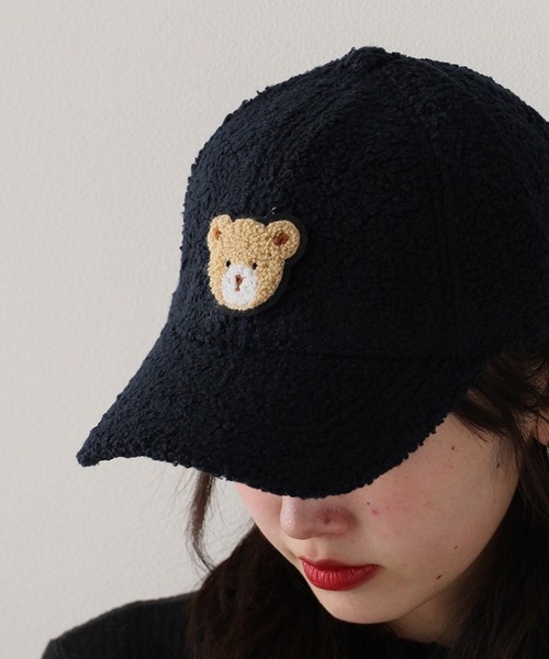 ROOPTOKYO(ループトウキョウ)の「クマデザインボアキャップ ベースボールキャップ(キャップ・レディース・ベージュ/ネイビー/ホワイト/ブラウン/ピンク/ブラック・FREE)」の5枚目の写真