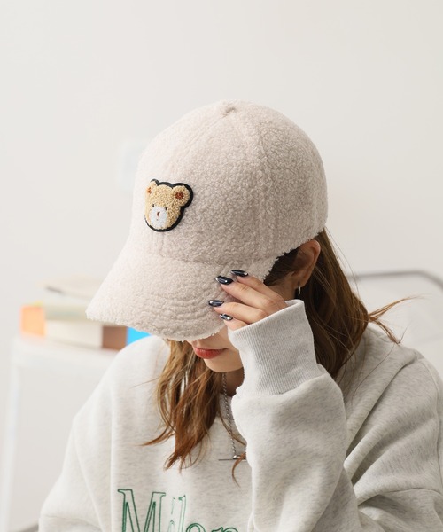 ROOPTOKYO(ループトウキョウ)の「クマデザインボアキャップ ベースボールキャップ(キャップ・レディース・ベージュ/ネイビー/ホワイト/ブラウン/ピンク/ブラック・FREE)」の9枚目の写真