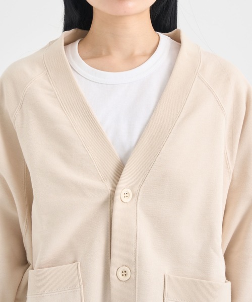 COGTHEBIGSMOKE(コグザビッグスモーク)の「【COGTHEBIGSMOKE/コグザビッグスモーク】GAIL CARDIGAN/ショートVネックカーディガン(カーディガン/ボレロ・レディース・ブラック/グレー/ホワイト/グリーン・FREE)」の9枚目の写真