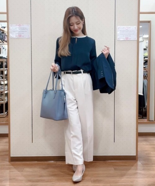 Honeys(ハニーズ)の「7分袖配色ブラウス(シャツ/ブラウス・レディース・ホワイト/ライトグレー/ネイビー/ミント/ブルー・3L/L/LL/M/S)」の6枚目の写真