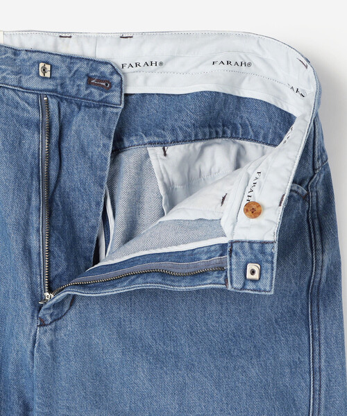 FARAH（ファーラー）の「FARAH | カーブ ワイドデニムパンツ MEN（デニムパンツ・メンズ・ライトブルー/インディゴブルー・30/32/34）」の6枚目の写真