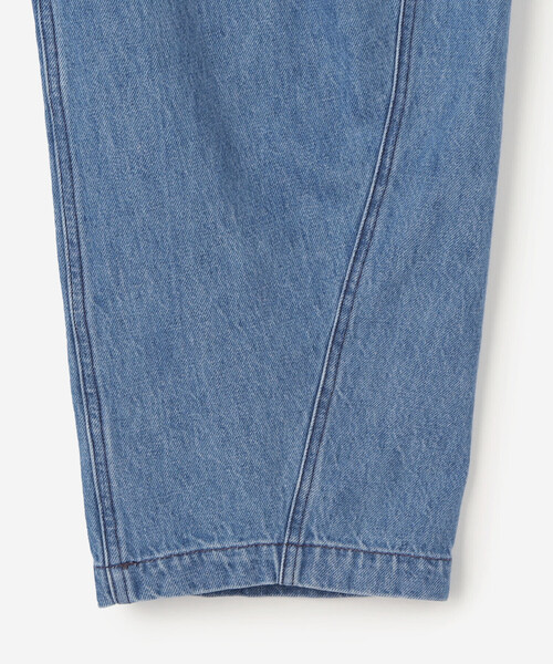 FARAH（ファーラー）の「FARAH | カーブ ワイドデニムパンツ MEN（デニムパンツ・メンズ・ライトブルー/インディゴブルー・30/32/34）」の9枚目の写真