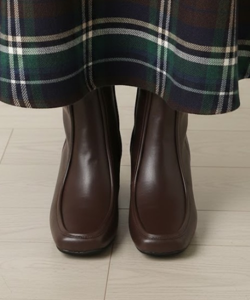 LibertyDoll（リバティードール）の「LibertyDoll/+6cm スクエアトゥモカシンブーツ(9155)（ブーツ・レディース・アイボリー/ブラック/ダークブラウン・S/M/L/LL）」の3枚目の写真