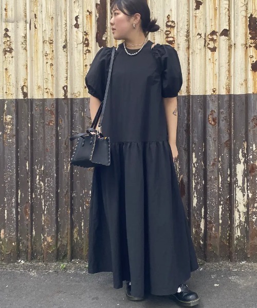 ROSE BUD（ローズバッド）の「VOLUME SLEEVE DRESS（ワンピース・レディース・ベージュ/ブラック・ONE SIZE）」の12枚目の写真