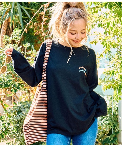 anap mimpi(アナップミンピ)の「ヒッピー ハート ロゴ長袖 ビッグ ロンT(Tシャツ/カットソー・レディース・ブラック/オフホワイト・FREE)」の18枚目の写真