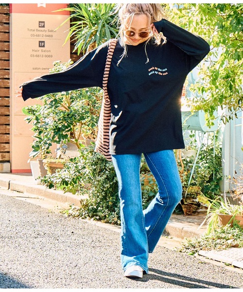 anap mimpi(アナップミンピ)の「ヒッピー ハート ロゴ長袖 ビッグ ロンT(Tシャツ/カットソー・レディース・ブラック/オフホワイト・FREE)」の22枚目の写真
