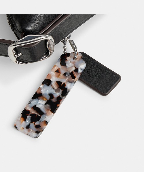 オルター/エゴ ショルダー バッグ・チェッカーボード アップ